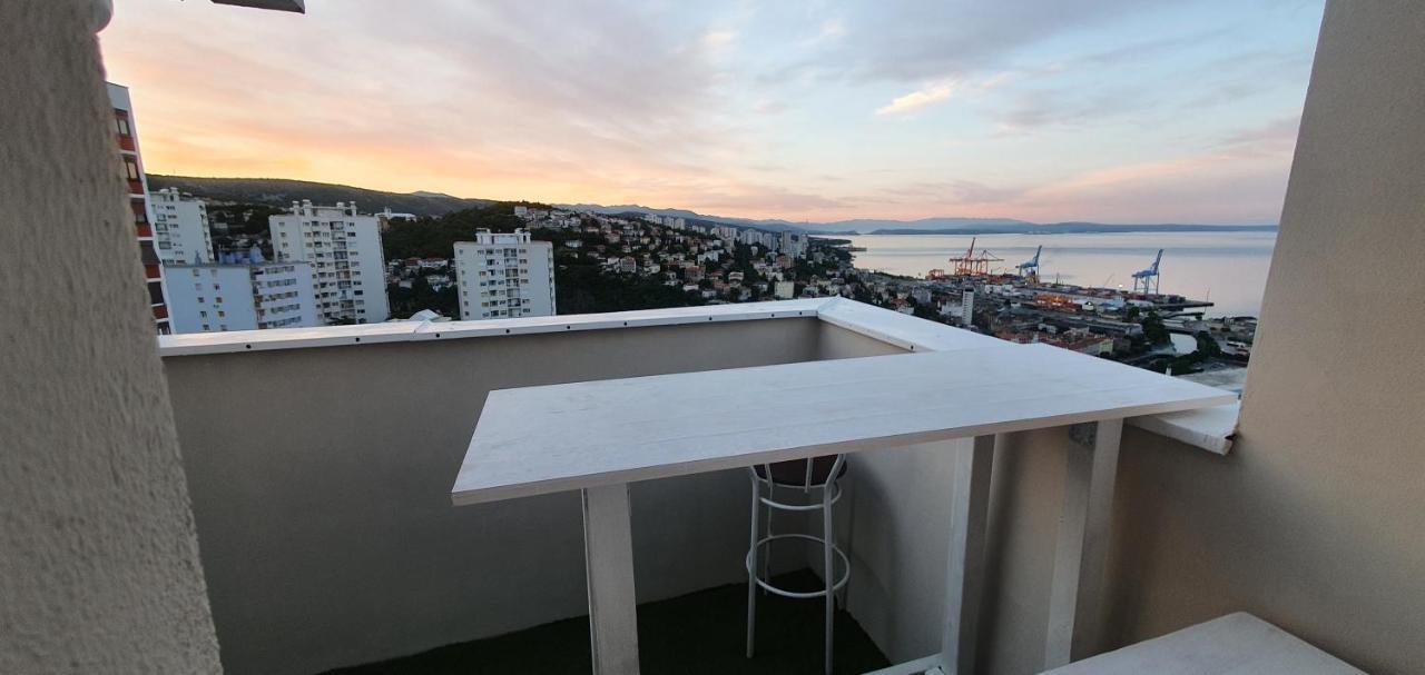 City Lights Penthouse Рийека Екстериор снимка
